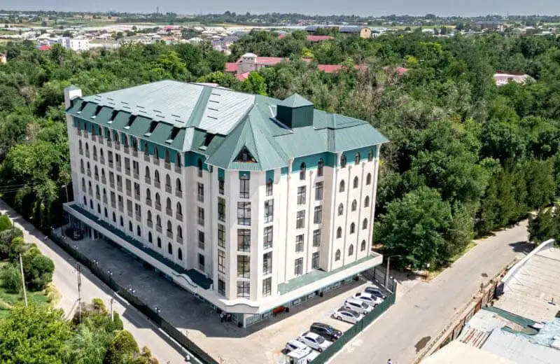 Saryagash Thermal Resort (Сарыағаш Термал Ресорт) шипажайы