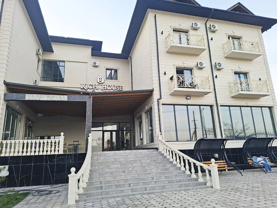 📝 Rich House канализация иісінен ұзақ па?